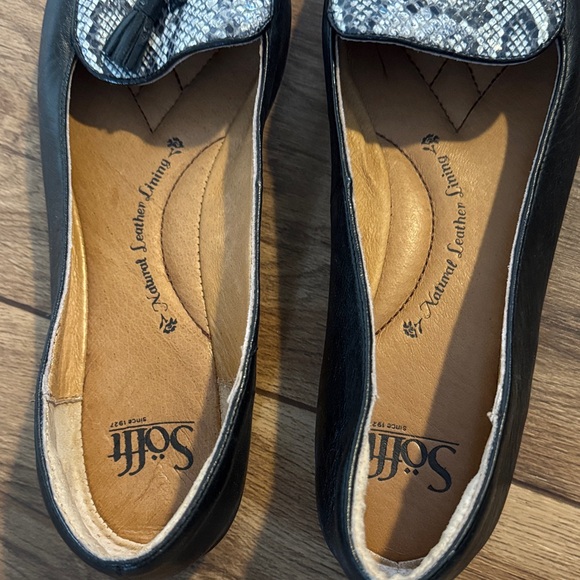 Sofft Black and Silver Tassel Loafers - Picture 4 of 4